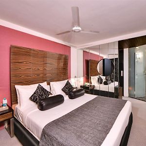 Hazel Suite